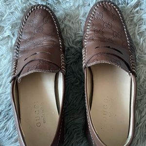 Gucci driving loafers-brown leather. Size 8W.